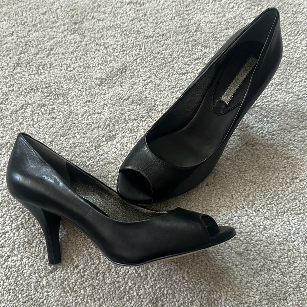 NWOT, New without Tag- Peep Toe Heels